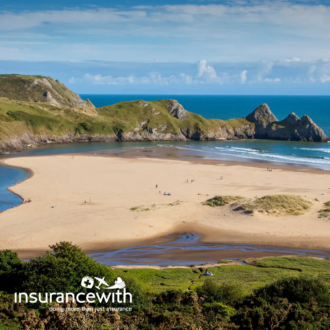 IW - Best beaches for a staycation blog - featured image