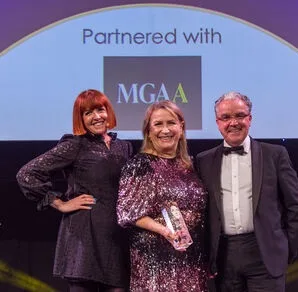 Fiona and Judges Receiving Women in Insurance Award